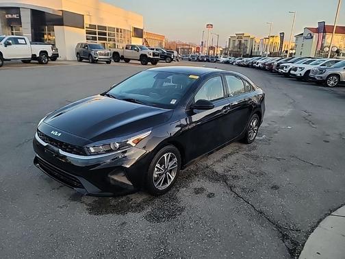 2024 Kia Forte LXS