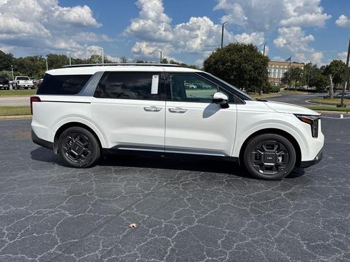 2026 Kia Carnival Hybrid SX