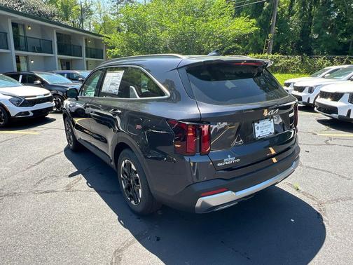 2025 Kia Sorento S