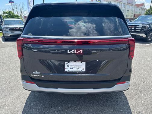 2025 Kia Carnival LXS