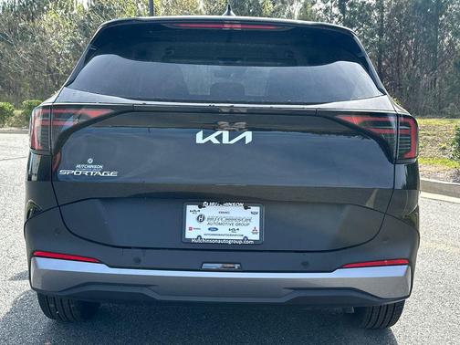 Ebony Black 2026 Kia Sportage EX