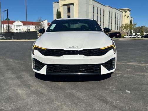 Snow White Pearl 2026 Kia K5 GT-Line