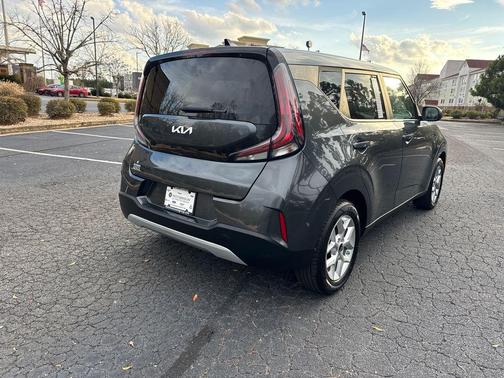 2024 Kia Soul LX