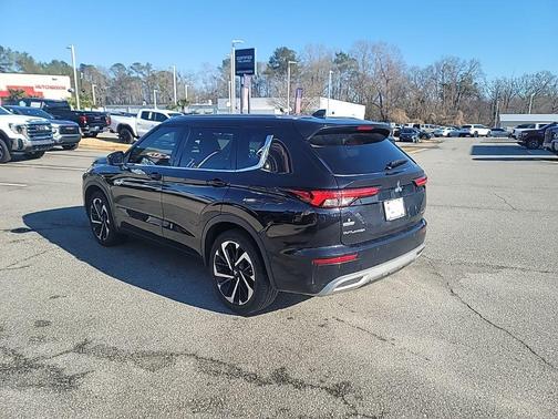 2023 Mitsubishi Outlander PHEV SEL