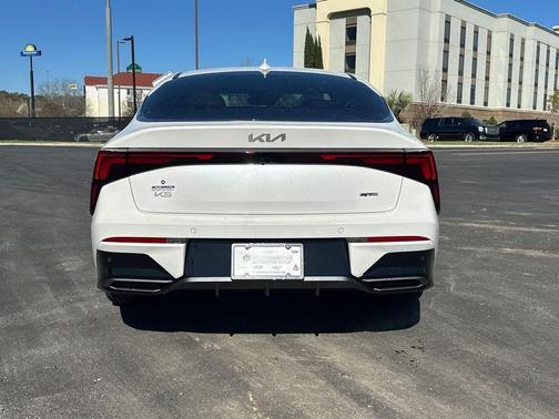 Snow White Pearl 2026 Kia K5 GT-Line
