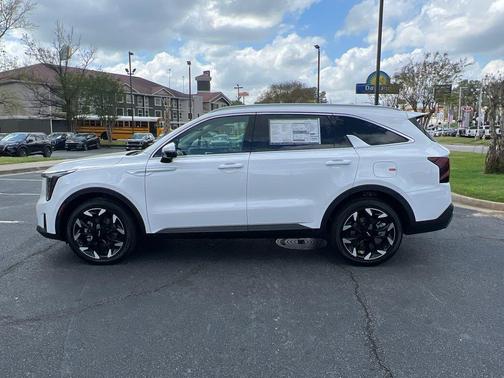 2025 Kia Sorento SX
