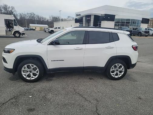 2025 Jeep Compass Latitude