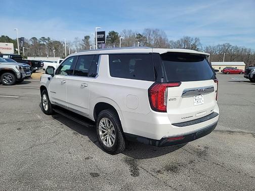 2022 GMC Yukon XL SLT