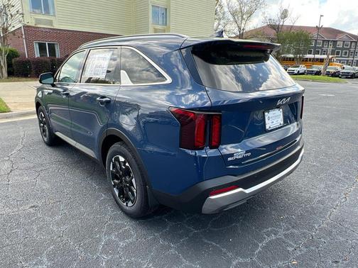 2025 Kia Sorento S