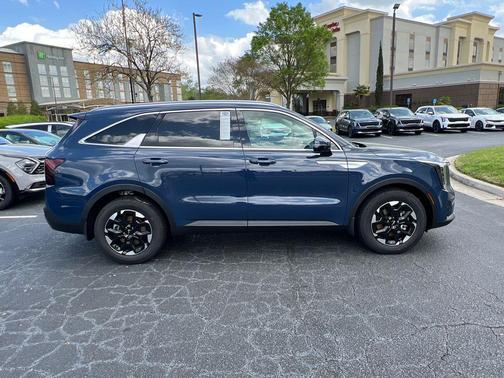 2025 Kia Sorento S