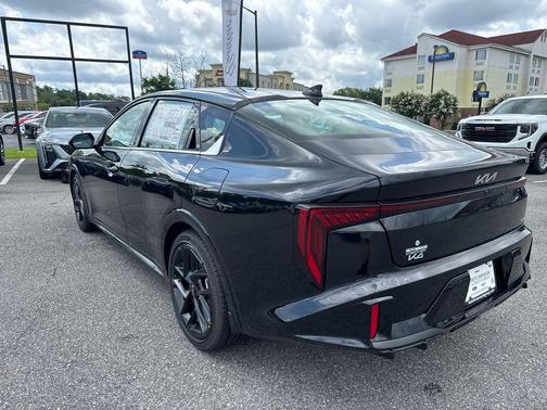 2025 Kia K4 GT-Line Turbo