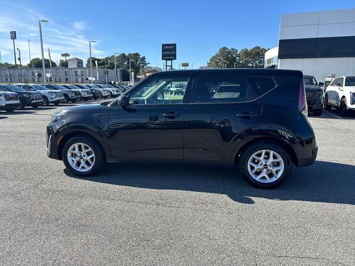 2024 Kia Soul LX