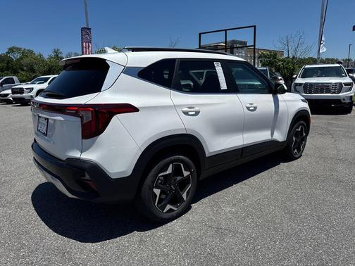 2025 Kia Seltos EX