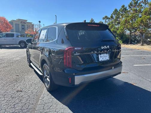 2025 Kia Telluride LX