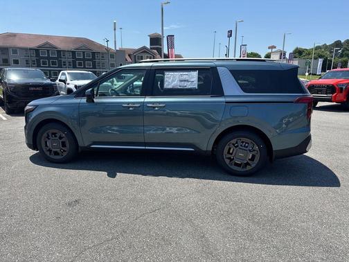 2025 Kia Carnival Hybrid SX