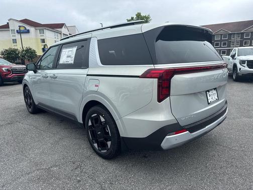 2025 Kia Carnival EX