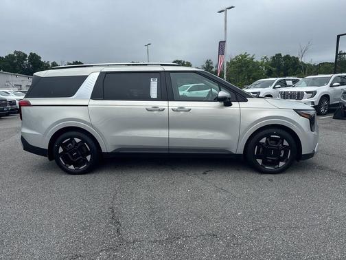 2025 Kia Carnival EX