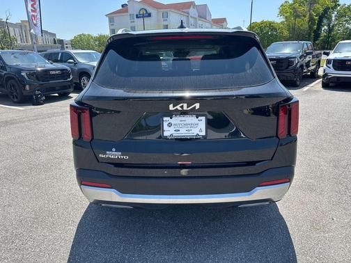 2025 Kia Sorento S