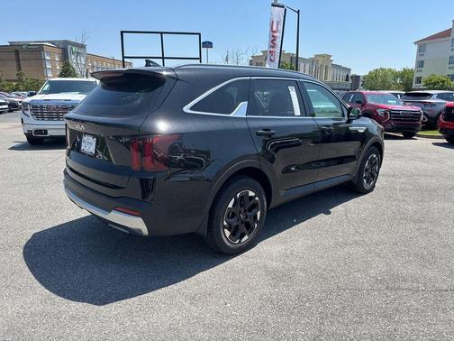 2025 Kia Sorento S