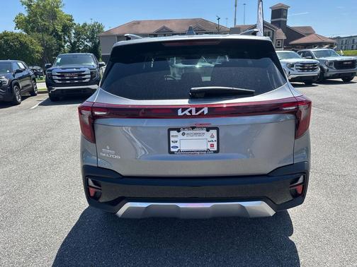 2025 Kia Seltos EX