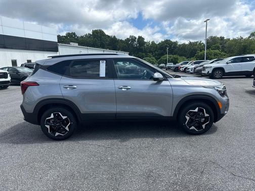 2025 Kia Seltos S