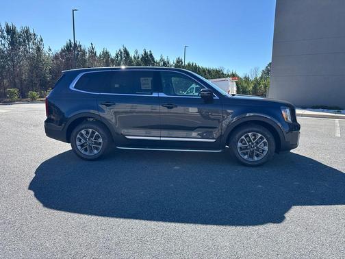 2025 Kia Telluride LX