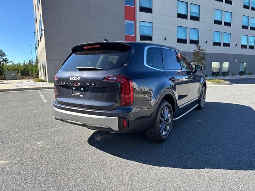 2025 Kia Telluride LX