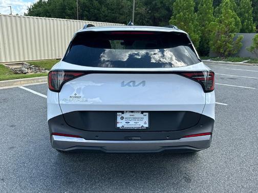Glacial White Pearl 2027 Kia Sportage EX