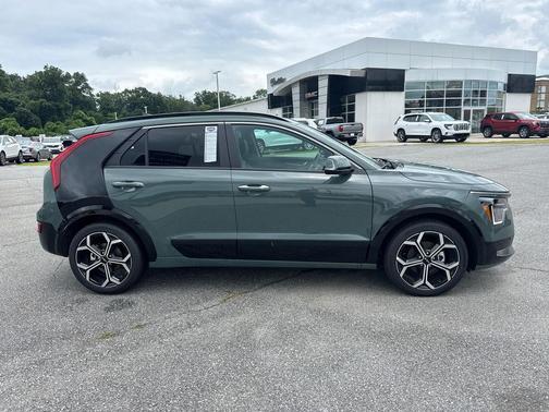 2025 Kia Niro SX Touring