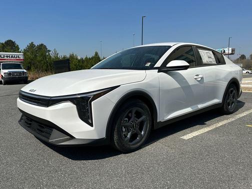 Snow White Pearl 2026 Kia K4 LX