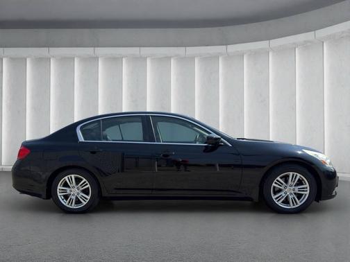 2013 INFINITI G37 Journey
