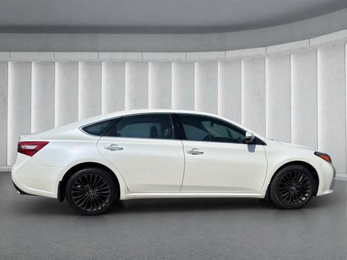 2017 Toyota Avalon Touring