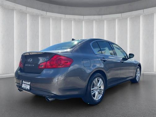 2013 INFINITI G37x Base