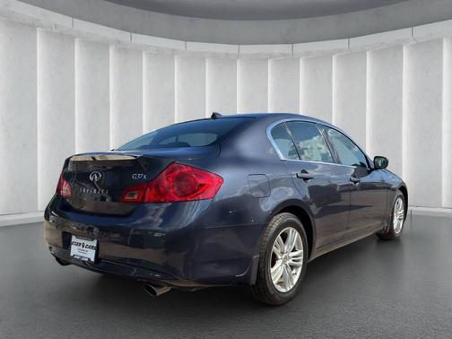 2010 INFINITI G37x Base