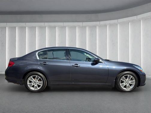 2010 INFINITI G37x Base