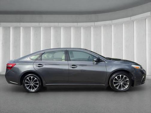 2016 Toyota Avalon XLE Premium