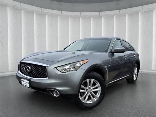 2017 INFINITI QX70 Base