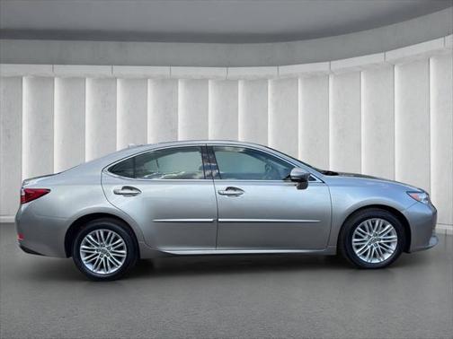 2015 Lexus ES 350 Crafted Line