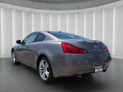 2010 INFINITI G37x Base