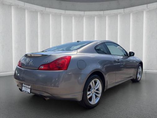 2010 INFINITI G37x Base