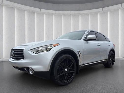 Liquid Platinum 2014 INFINITI QX70 Base