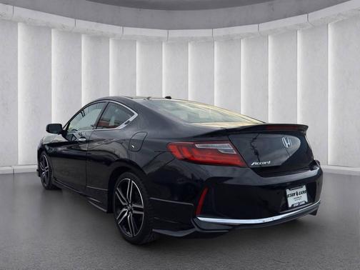 2017 Honda Accord EX-L w/Navigation & Honda Sensing