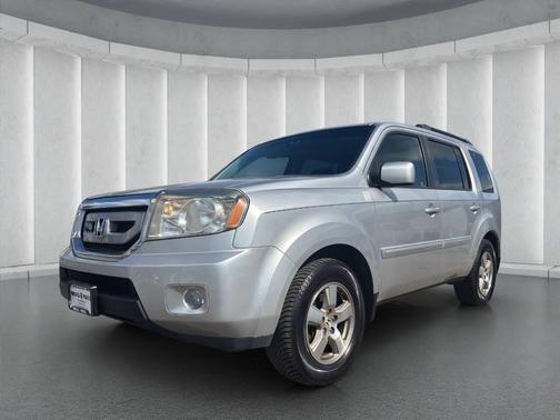 Alabaster Silver Metallic 2011 Honda Pilot EX-L