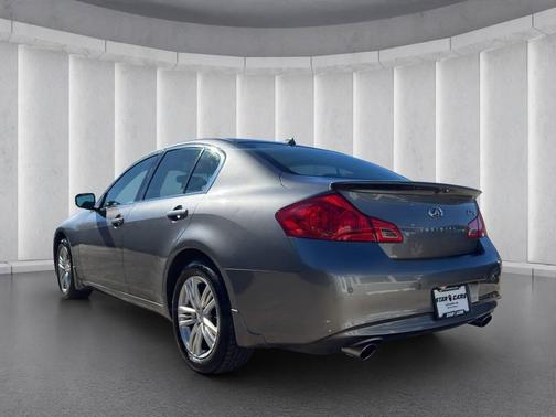 2013 INFINITI G37x Base