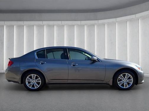 2013 INFINITI G37x Base