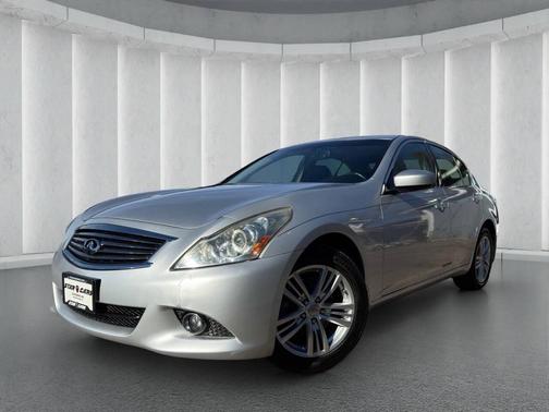 2013 INFINITI G37x Base