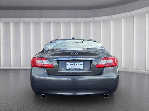 2012 INFINITI M37x Base