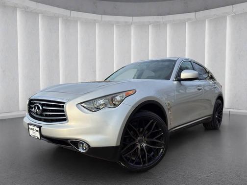 2016 INFINITI QX70 Base