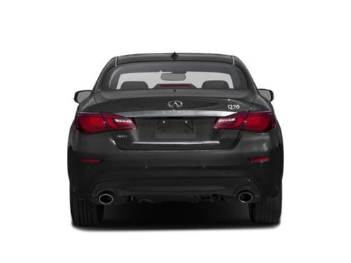 2015 INFINITI Q70 3.7