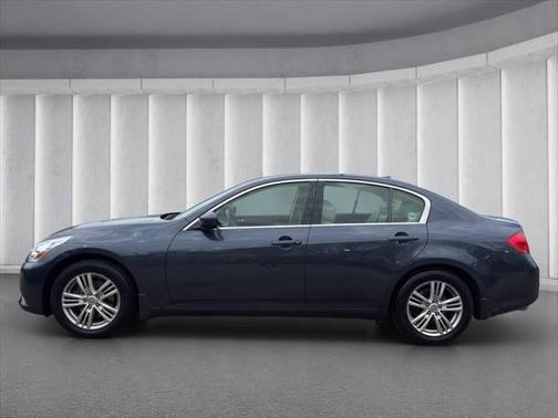 2013 INFINITI G37x Base